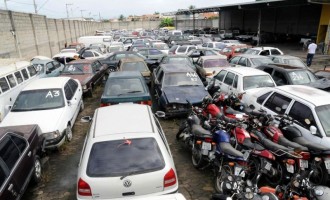 DETRAN : Leilão oferece 328  veículos e sucatas