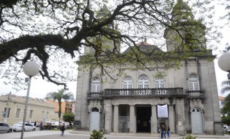 CATEDRAL METROPOLITANA : Diocese comemora aniversário de revitalização da Praça