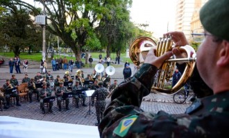 6º Encontro de Bandas Militares anima Mercado Central na terça