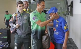SELEÇÃO : Quem sai para a entrada de Neymar?