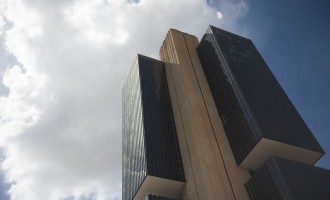 R$ 44 BILHÕES : Banco Central na mira dos grandes devedores para recuperar recursos