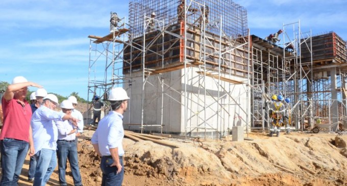 SÃO GONÇALO   :  Estação de Tratamento garantirá abastecimento por mais 30 anos