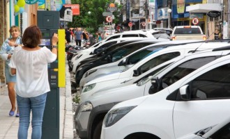 Prefeitura acerta renovação do estacionamento rotativo em Pelotas por mais 10 anos