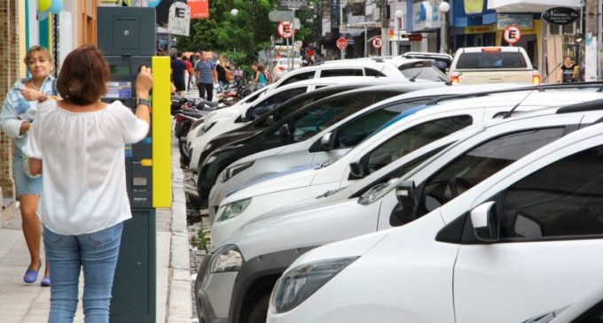 Estacionamento rotativo volta dia 4 de maio