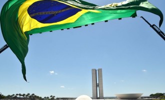 Cerca de 60% dos deputados que julgaram Dilma têm pendências na Justiça