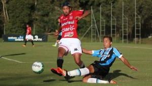 Felipe Garcia marcou primeiro gol no jogo-treino contra Grêmio B Foto: Jonathan Silva/Assessoria GEB 