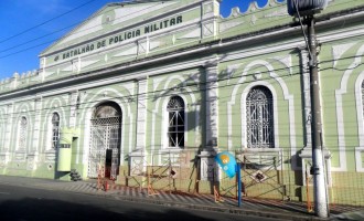 Inicia a restauração da fachada do 4ºBPM.