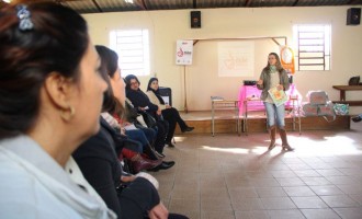 IMPORTÂNCIA DO PRÉ-NATAL : Gestantes da Sanga Funda recebem orientações