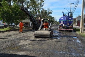 NO trecho em obras, o trânsito está desviado para a pista de caminhadas