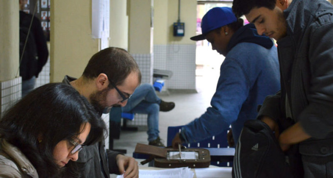 UFPEL : Comunidade segue votando no segundo turno para a Reitoria