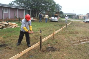 CONTRATOS assinados encaminham obras dos educandários