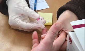 Mais de 300 pessoas fazem o teste de hepatite C