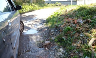 Rua Vilmar Tavares ganha placa de identificação