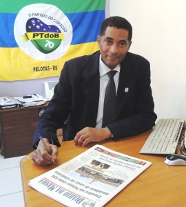 Negro, pobre e da periferia, Flávio de Souza afirma que governará para todos 