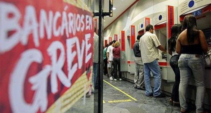 BANCÁRIOS  : Greve completa 18 dias com negociação encerrada