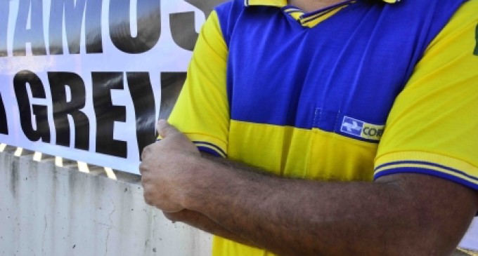 Trabalhadores dos Correios iniciam greve; empresa diz que serviços estão normais