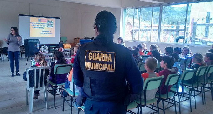 Guarda Municipal faz rondas por escolas municipais