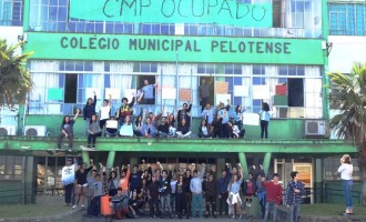 Termina hoje prazo dado pelo MEC para que estudantes desocupem escolas