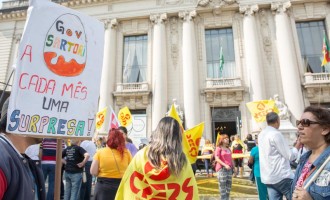 ESTADO : CPERS pede, na Assembleia, impeachment de Sartori