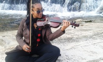 MÚSICA : Erudito e popular no violino de Joyce Cruz
