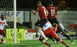 DESPEDIDA EM CASA : A última imagem é da vitória