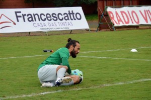 Rafael não vê a hora de voltar à rotina de treinos: alerta o Pelotas para o risco de perder jogadores Foto: Arquivo/DM  