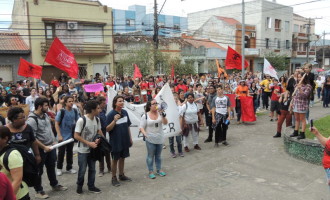 Alunos do IFSul expressam apoio à “Ocupação” do Pelotense