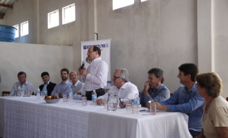 ARROIO DO PADRE : Sartori participa de encontro dos Produtores de Leite da Zona Sul