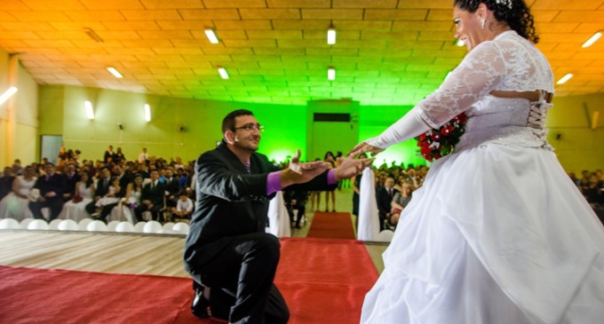 23º CASAMENTO COLETIVO : Cerimônia oficializa união de 28 casais