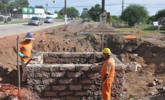 Duque passa por intervenção de drenagem