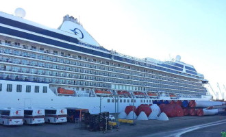 GIGANTE DOS MARES  : Transatlântico Marina atraca no Porto Novo em Rio Grande