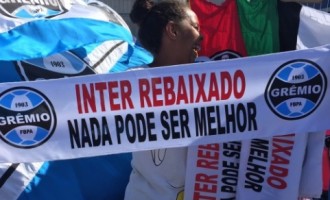 Grêmio ironiza queda do rival
