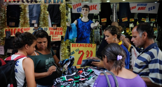INDICADORES : Varejo impulsiona crescimento de novos postos de trabalho no RS