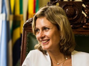 PREFEITA Paula Mascarenhas reuniu vereadores da base de apoio e pediu aprovação do projeto de lei