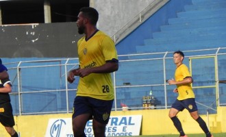 DESTAQUE DA PRÉ-TEMPORADA : Desponta o artilheiro do Lobo