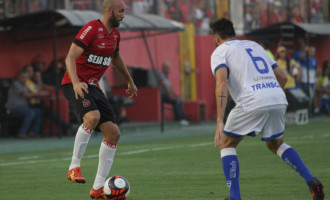 Em busca da primeira vitória