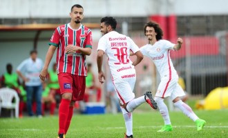 Inter leva gol no último lance e continua sem vencer no Gauchão