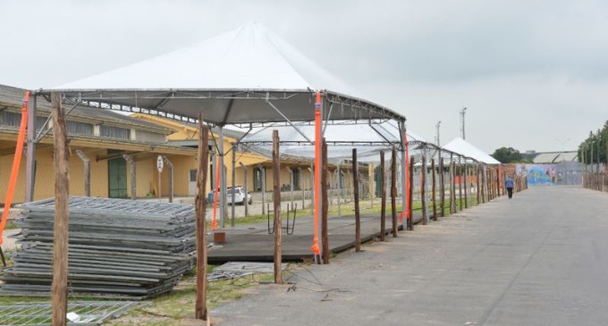 CARNAVAL  : Passarela está quase pronta e os desfiles iniciam sábado