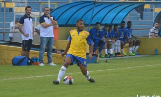 JOGO ATRASADO : Mabília de olho no Lobo