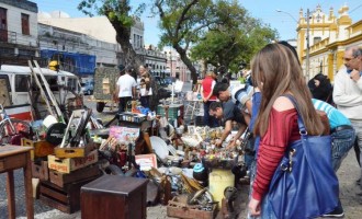 Mercado das Pulgas volta para o Largo Edmar Fetter
