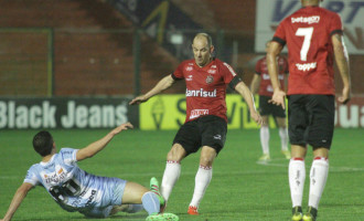 SÉRIE B : Estreia do Brasil em 12 de maio