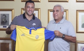 Contratação de Daniel Carvalho estará na pauta de reuniões no Pelotas