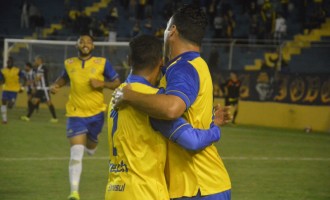 Cinco times para três vagas no Acesso