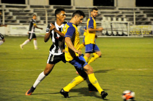 Gasparetto retorna ao time do Pelotas numa partida em que o Pelotas precisa vencer: tabela embolada no Acesso Foto: Rodrigo Assmann/Gazeta Santa Cruz 