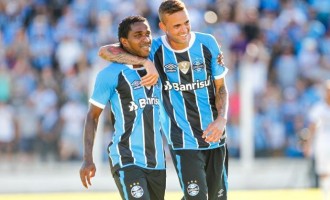 Grêmio fica perto das semifinais