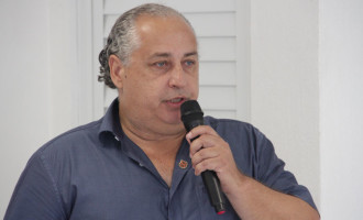 NOVA FUNÇÃO DE ARMANDO :  “Vou ser mais um no futebol”