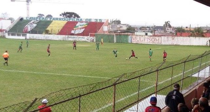 SINAL DE ALERTA  : Farrapo surpreendido pelo lanterna