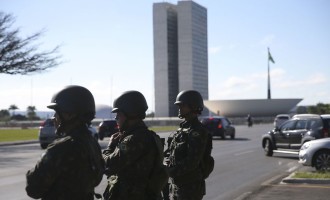 Forças Armadas começam a deixar Esplanada dos Ministérios