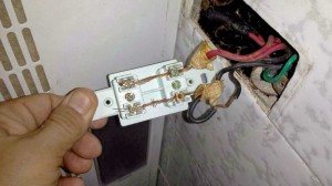 Quando perguntados sobre a sensação de segurança ao utilizar as instalações elétricas da residência, 34 % dos moradores disseram não se sentirem seguros em casa. 