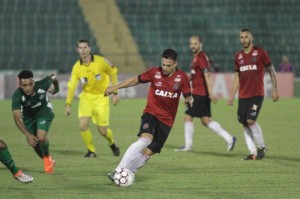 Rafinha mostrou virtudes técnicas no segundo tempo em Campinas: pode ser titular na terça-feira Foto: Carlos Insaurriaga/Assessoria GEB 